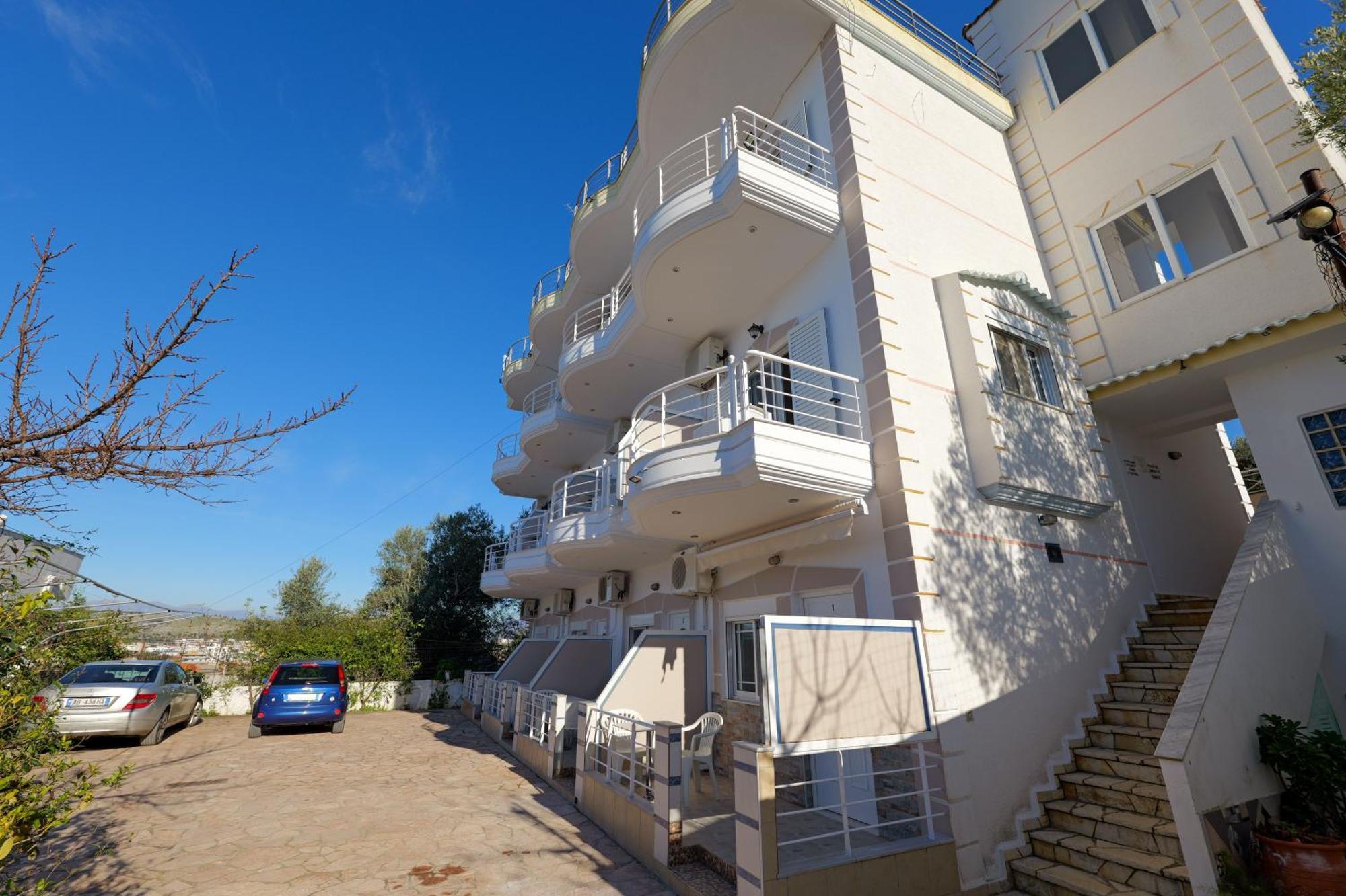Seaview Apartaments Ksamil Esterno foto