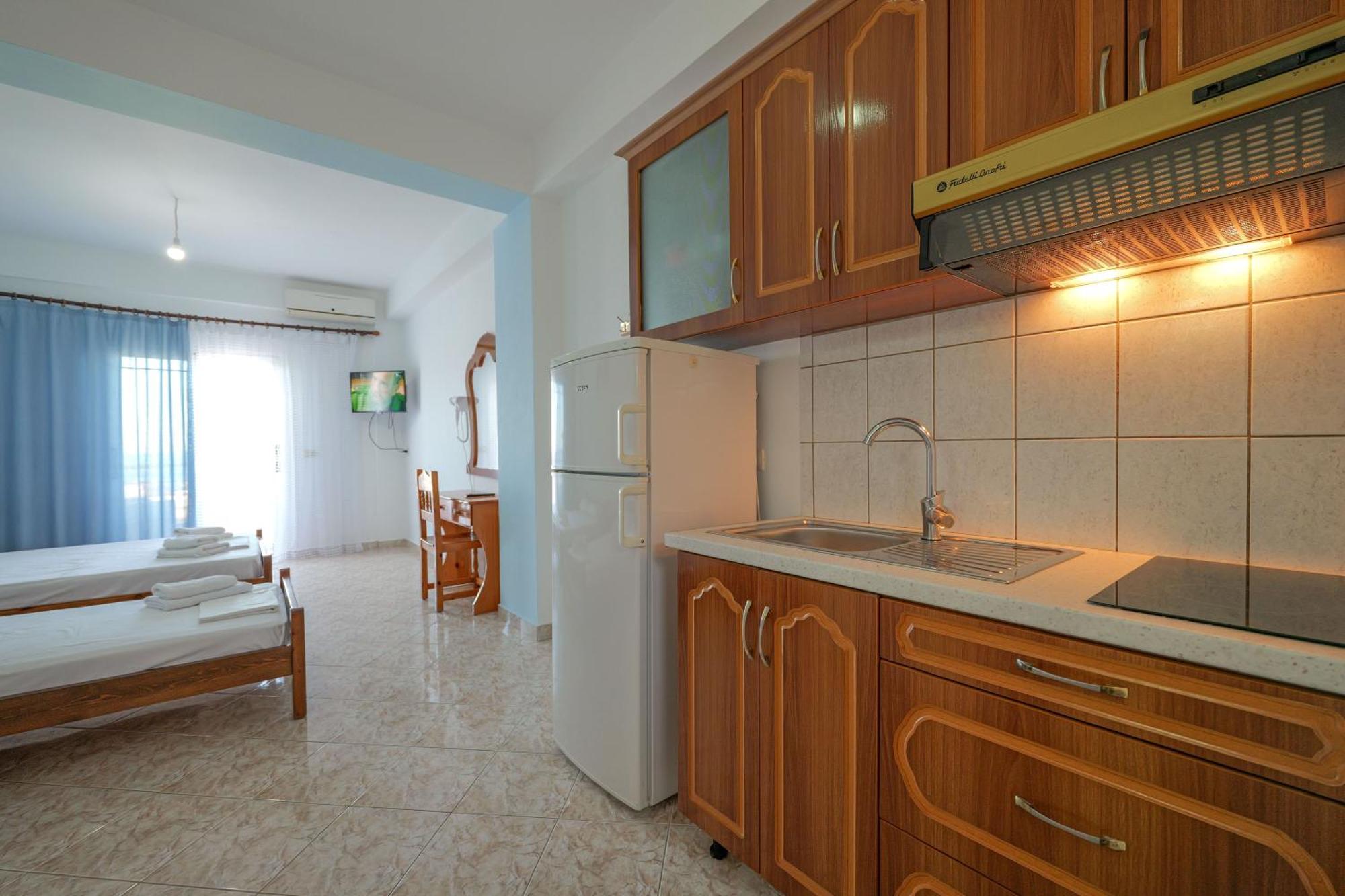Seaview Apartaments Ksamil Esterno foto