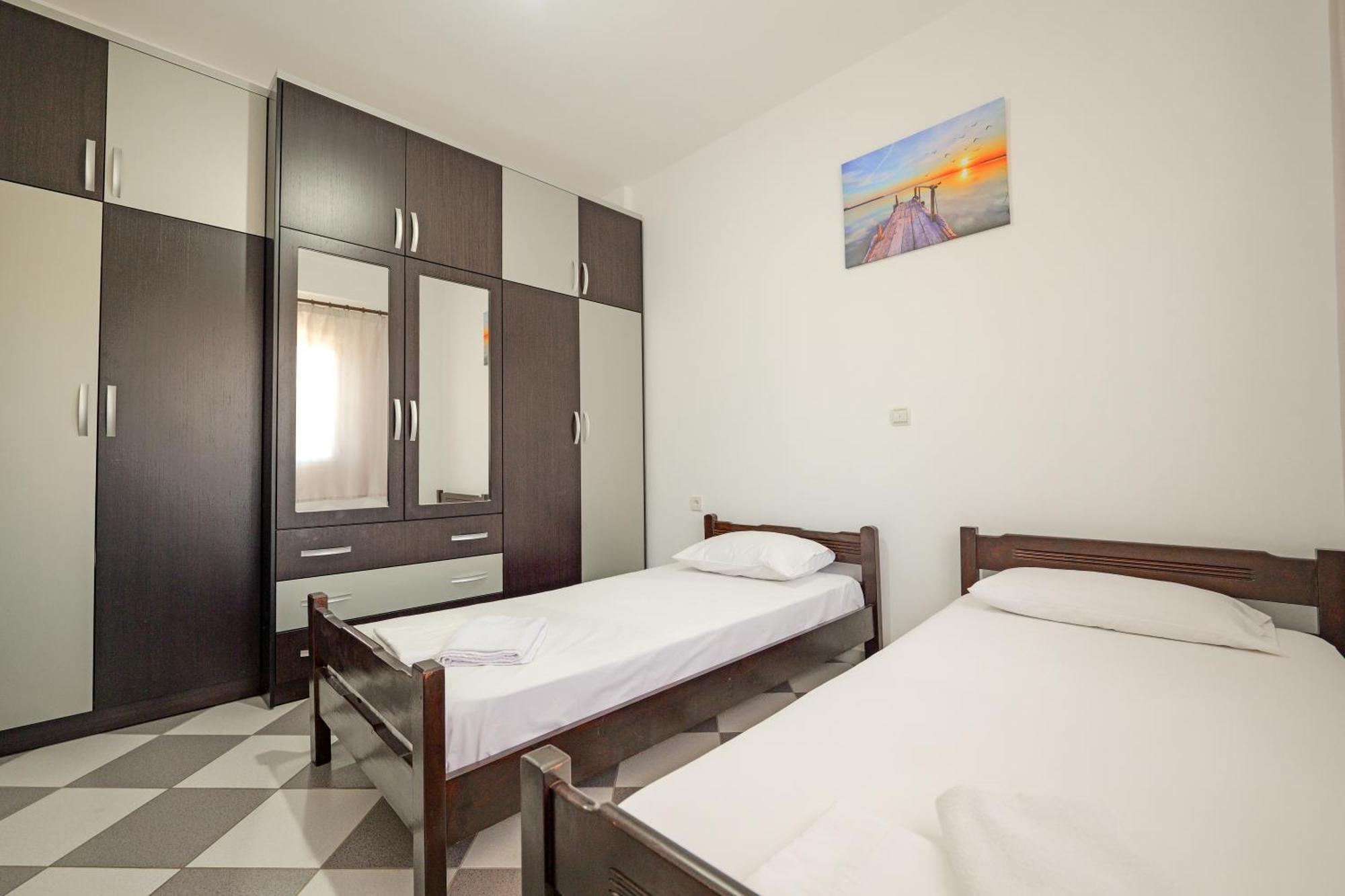 Seaview Apartaments Ksamil Esterno foto