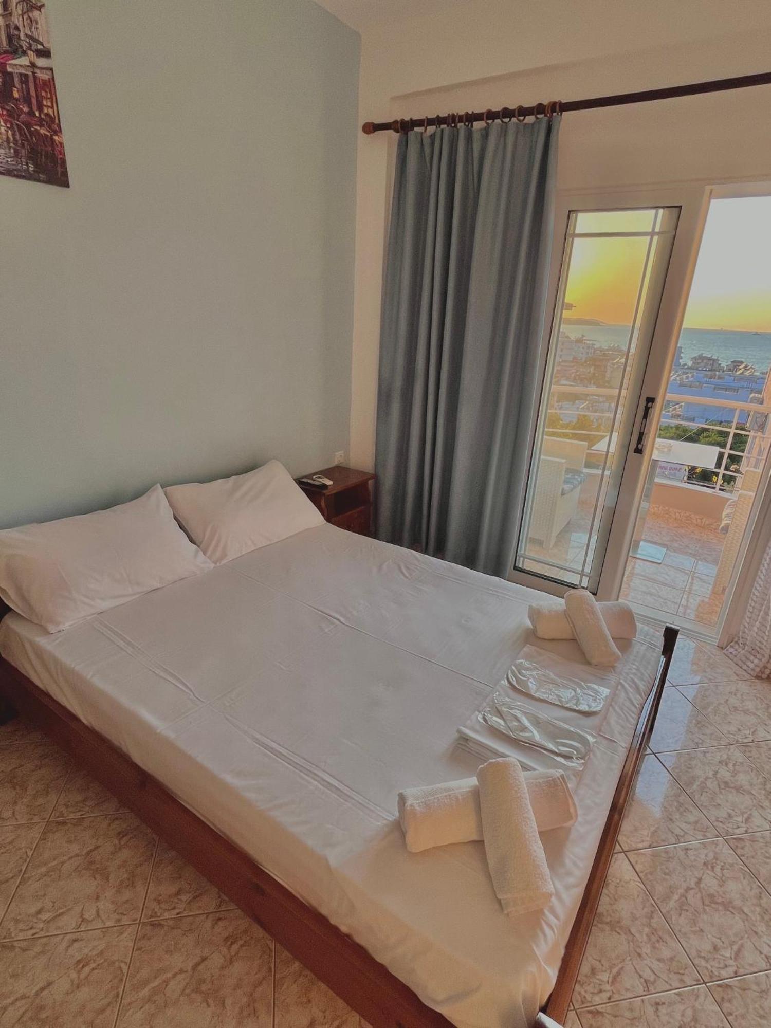 Seaview Apartaments Ksamil Esterno foto